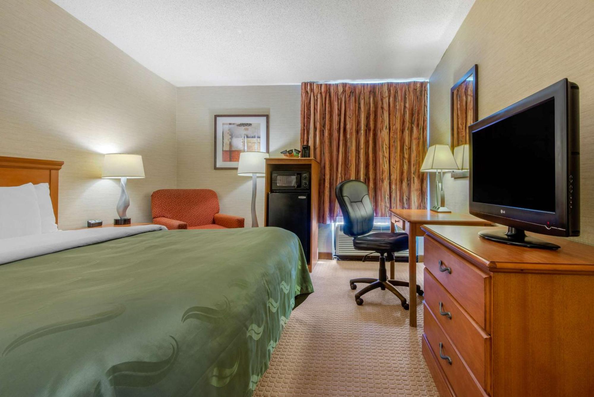 Quality Inn & Suites Mansfield Exterior foto